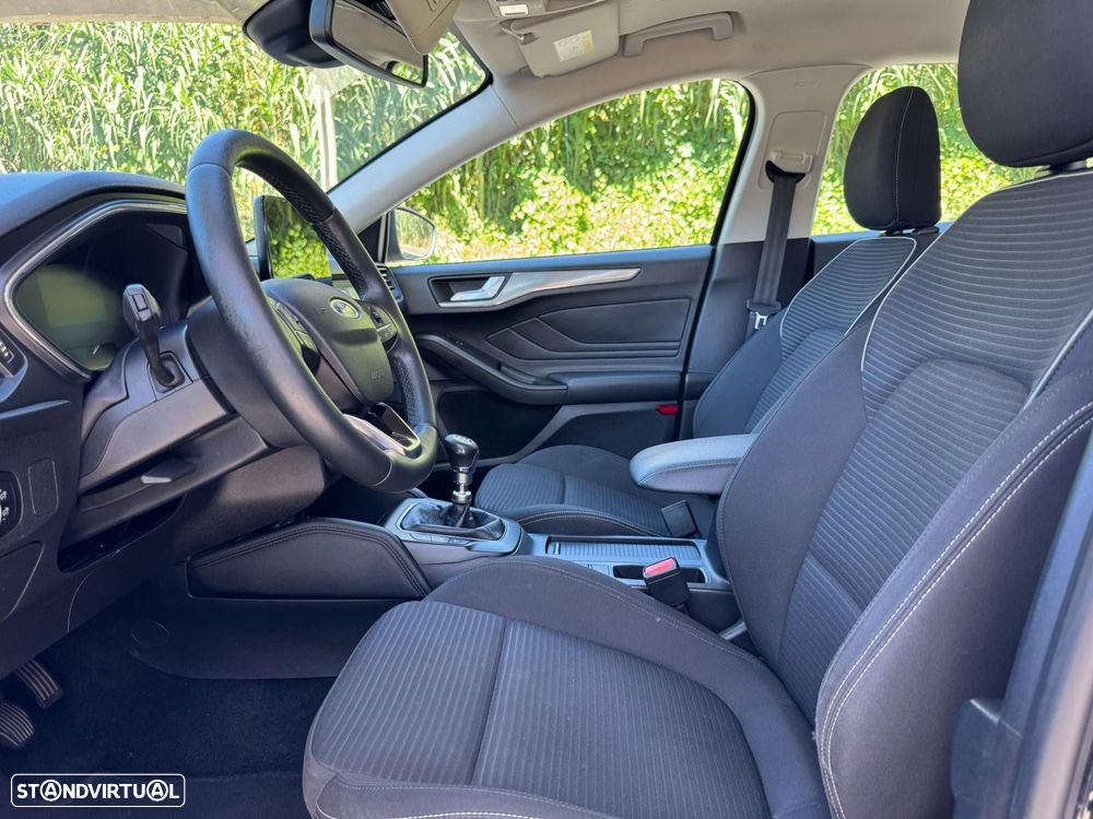 Ford Focus SW 1.5 TDCi EcoBlue Titanium - 8