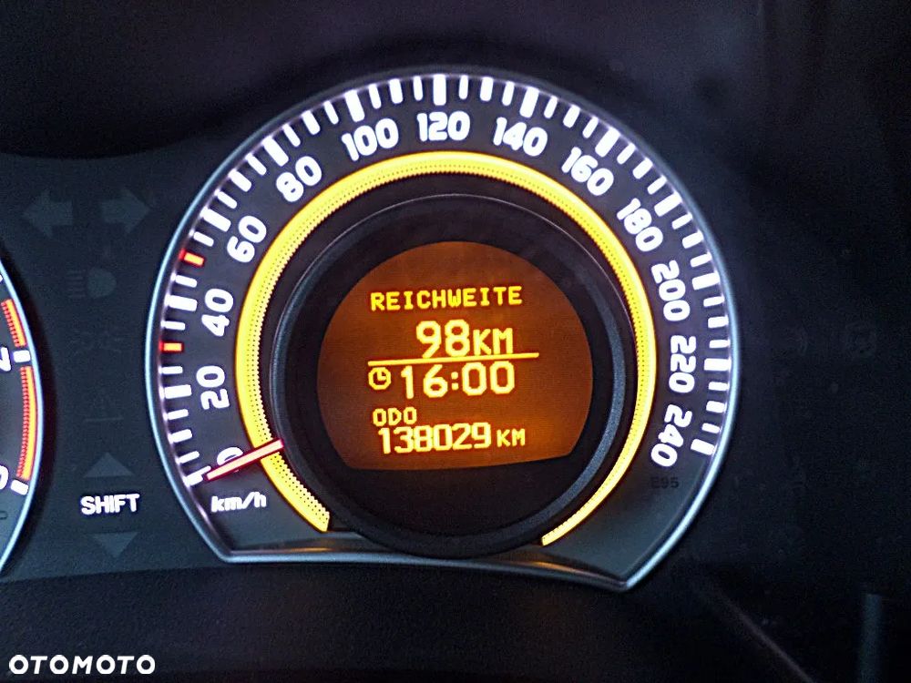 Toyota Auris 1.6 Valvematic Executive - 10