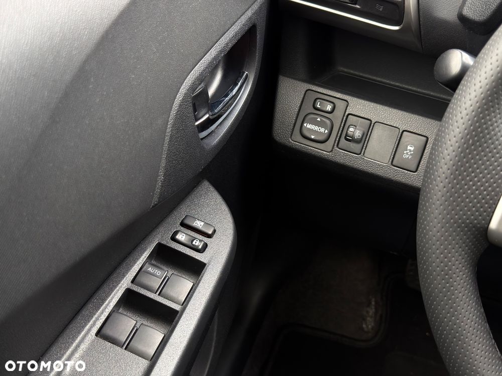 Toyota Verso S 2015