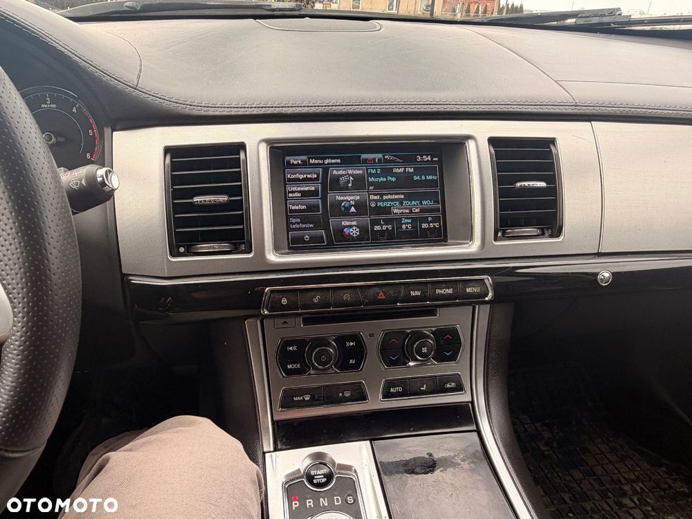 Jaguar XF 2.2 D Premium Luxury - 20