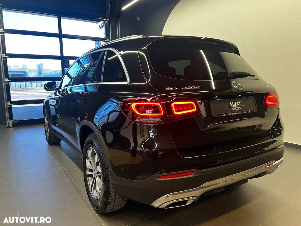 Mercedes-Benz GLC 200 d 4MATIC 9G-TRONIC Exclusive - 2