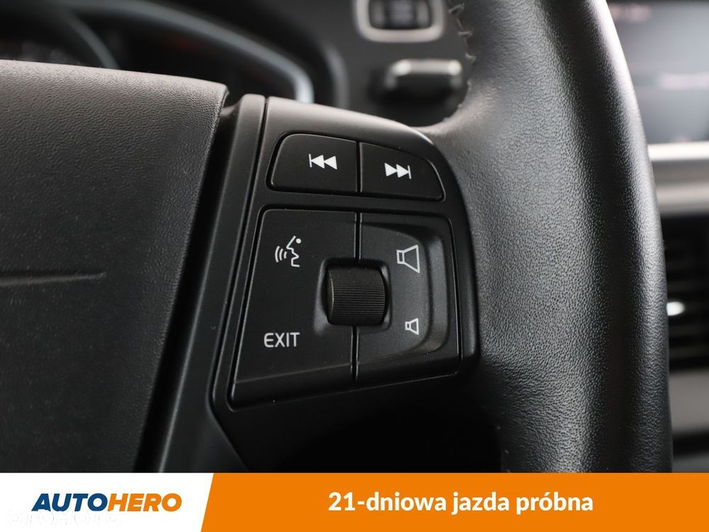 Volvo V40 D2 Kinetic - 27