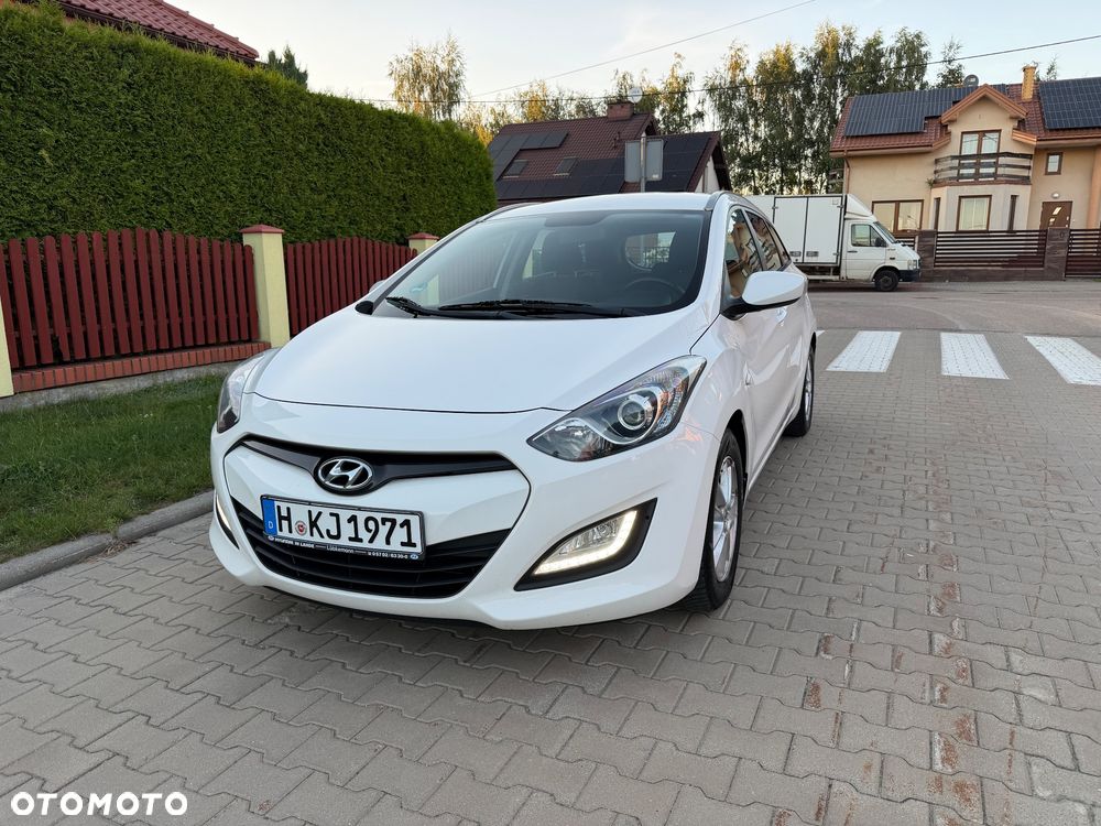 Hyundai i30 1.6 Comfort World Cup - 12