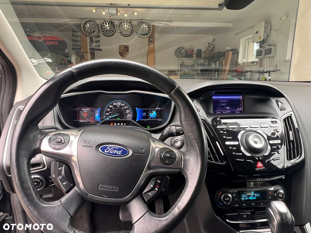 Ford Focus - 13