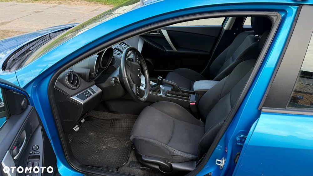Mazda 3 - 8