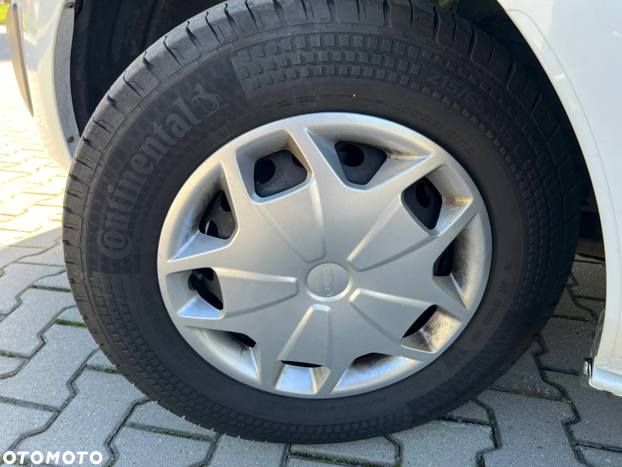 Ford Transit Custom 290 L2H1 Limited - 28
