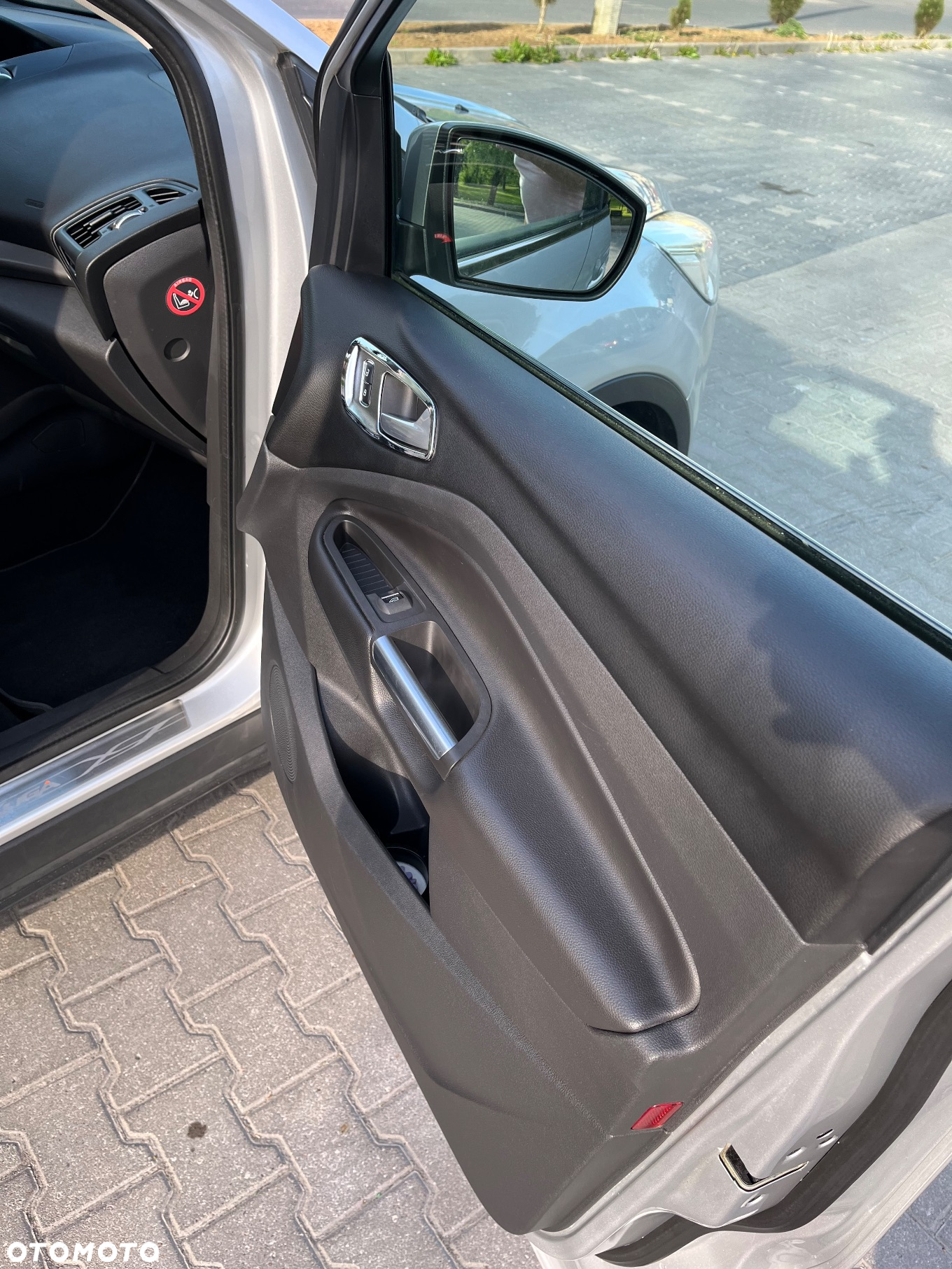 Ford Kuga - 24