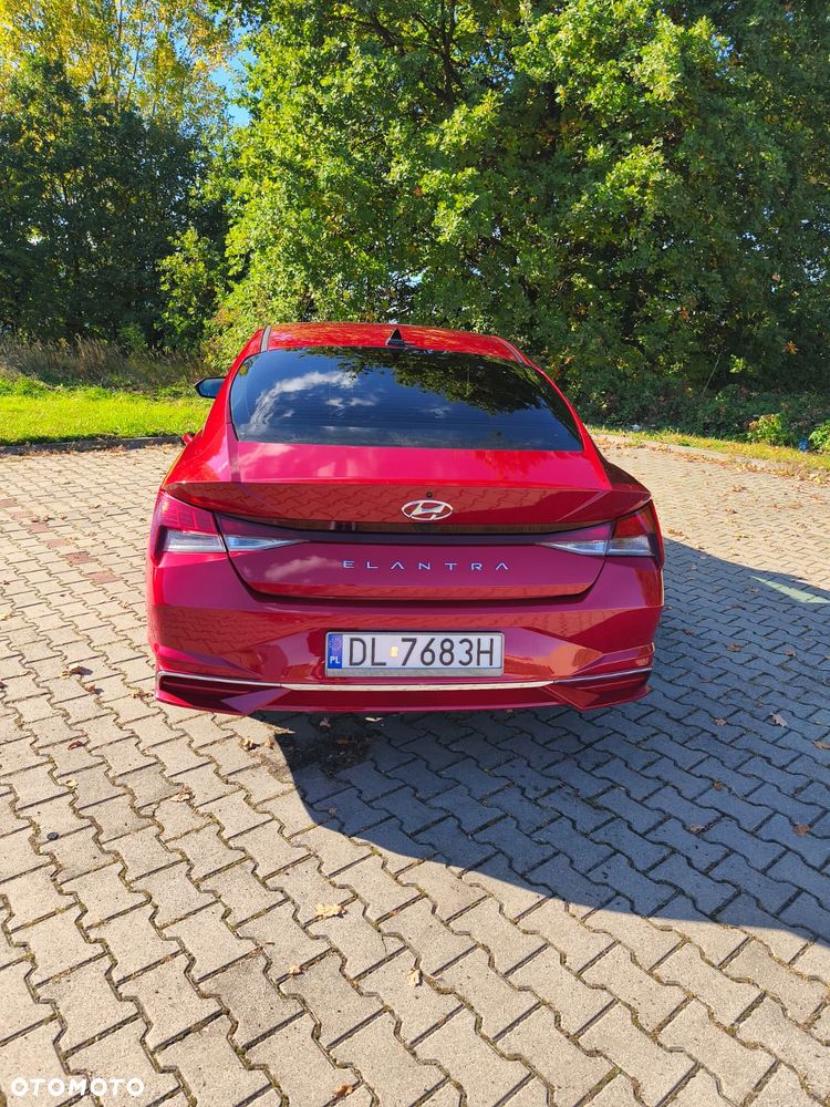 Hyundai Elantra 2021 photo 3