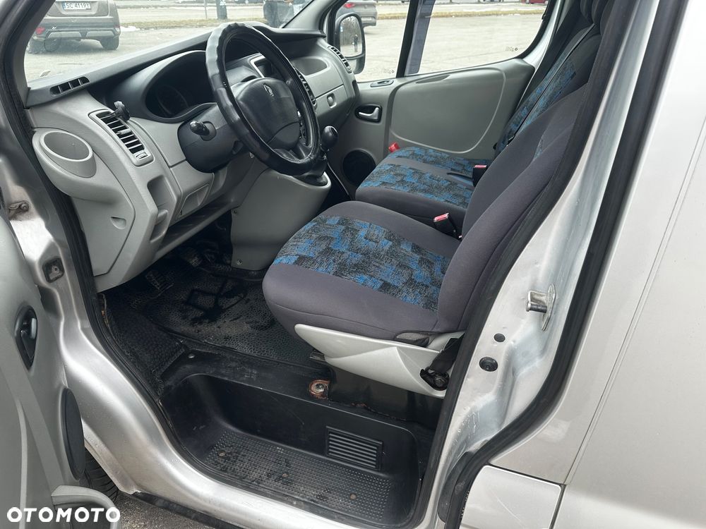 Renault Trafic - 9