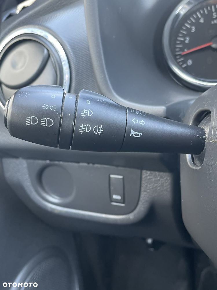 Dacia Sandero Stepway 1.5 dCi - 22