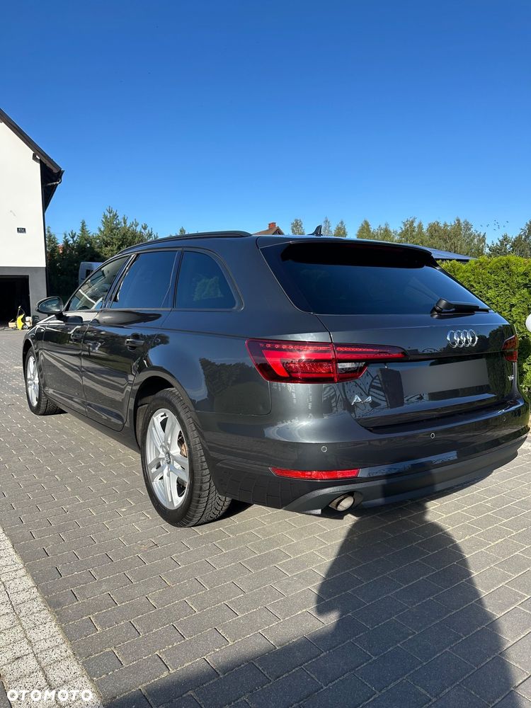 Audi A4 Avant 2.0 TDI DPF S line Sportpaket - 8