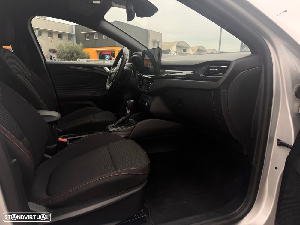 Ford Focus SW 1.0 EcoBoost MHEV ST-Line Aut. - 31