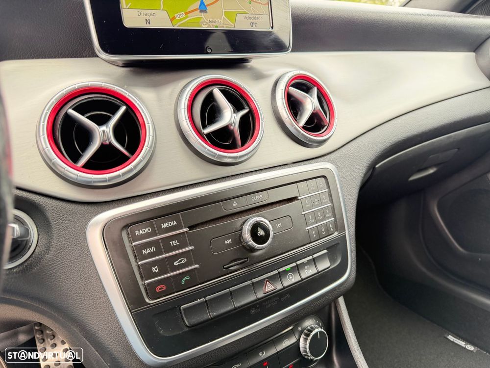 Mercedes-Benz CLA 200 d AMG Line - 13