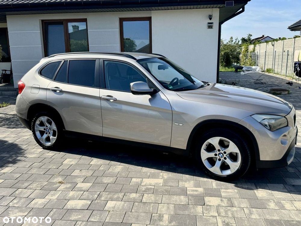 BMW X1 sDrive18d Sport Line - 14