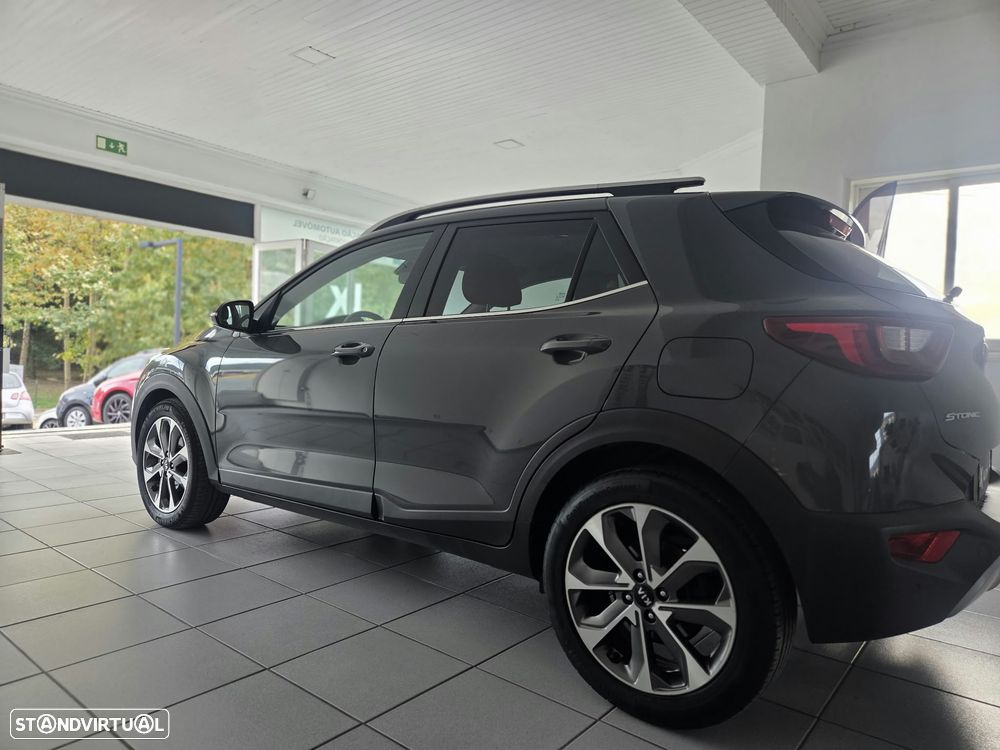 Kia Stonic 1.0 T-GDI 120 Platinum Edition - 11