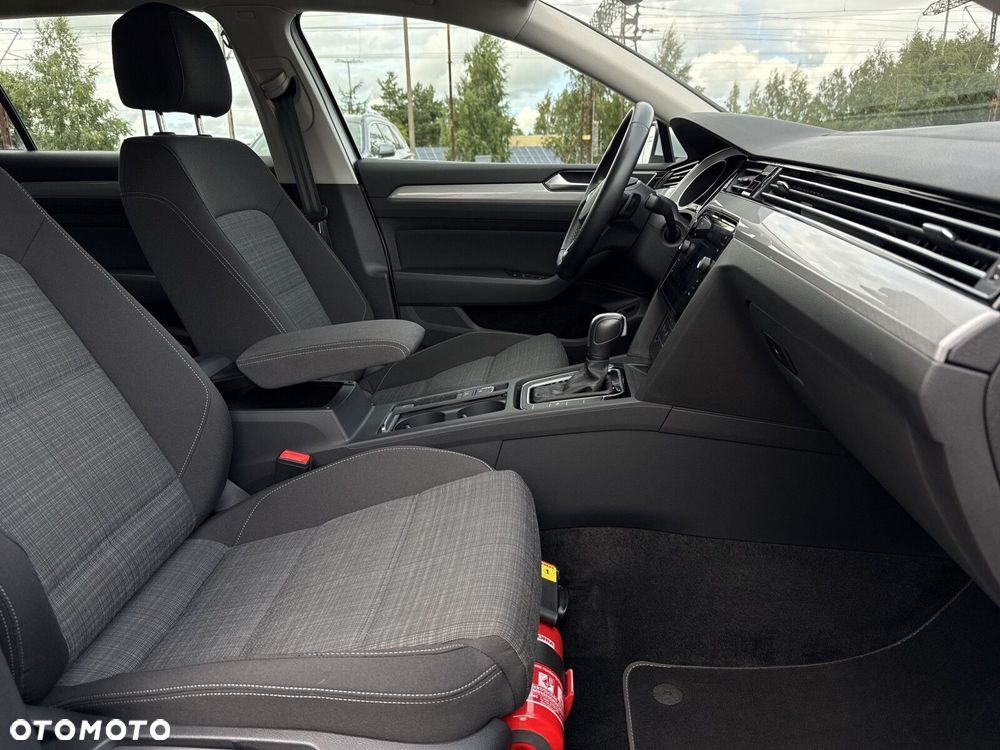 Volkswagen Passat 2.0 TDI Business DSG - 15