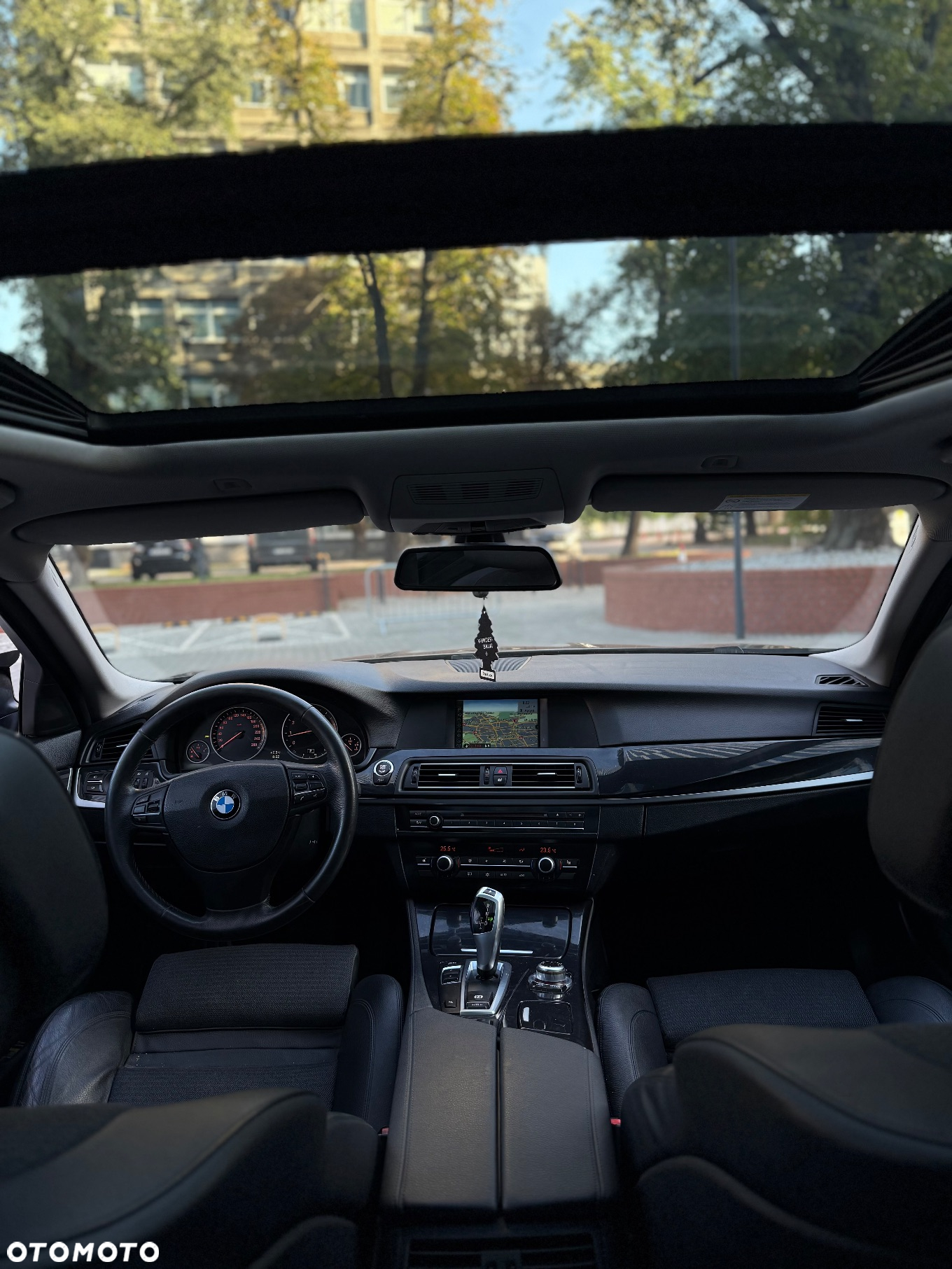 BMW Seria 5 520i Touring Luxury Line - 10