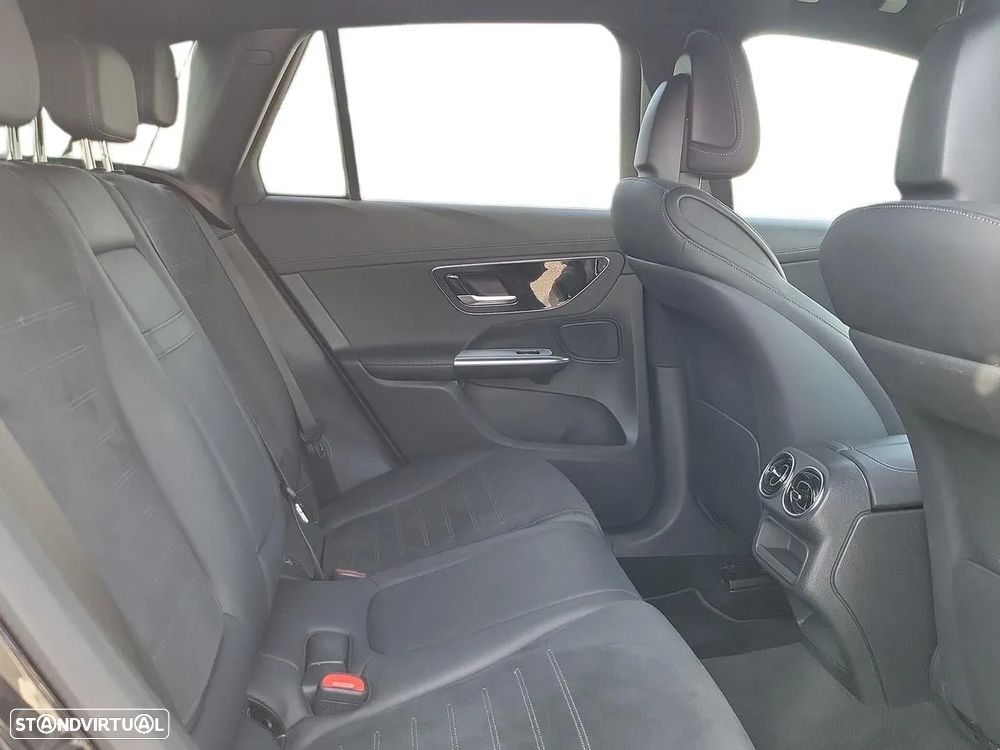 Mercedes-Benz GLC 300 de 4Matic - 15