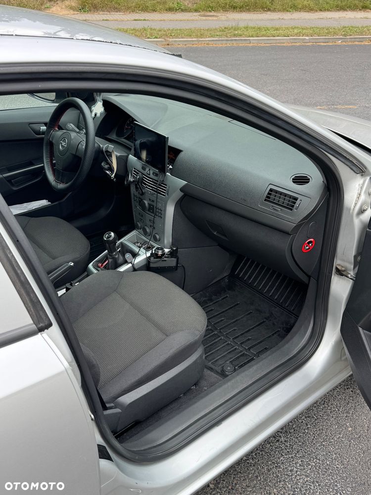 Opel Astra 1.4 Essentia - 12
