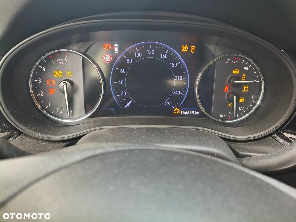 Opel Insignia - 14