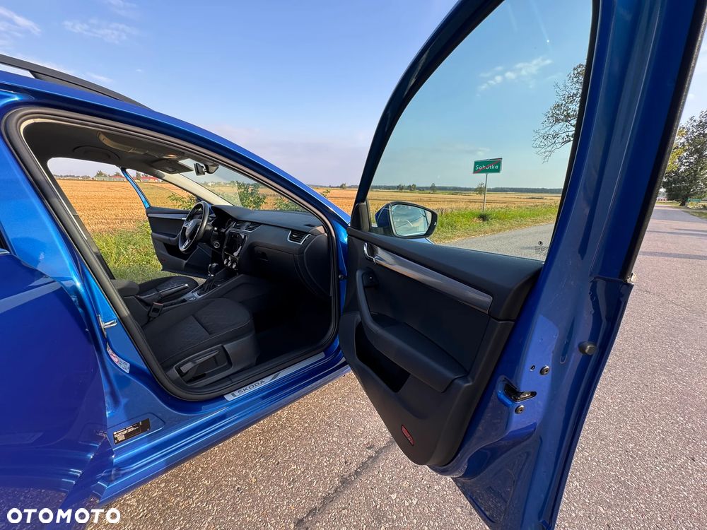 Skoda Octavia 2.0 TDI Elegance DSG - 20