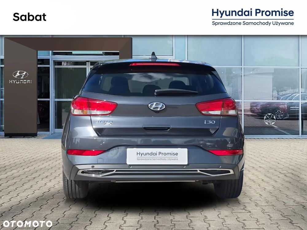 Hyundai i30 1.5 T-GDI 48V Smart - 4