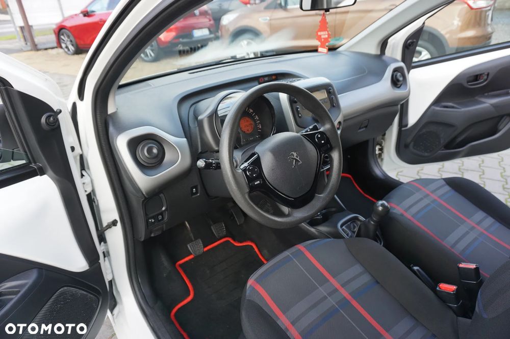 Peugeot 108 - 23