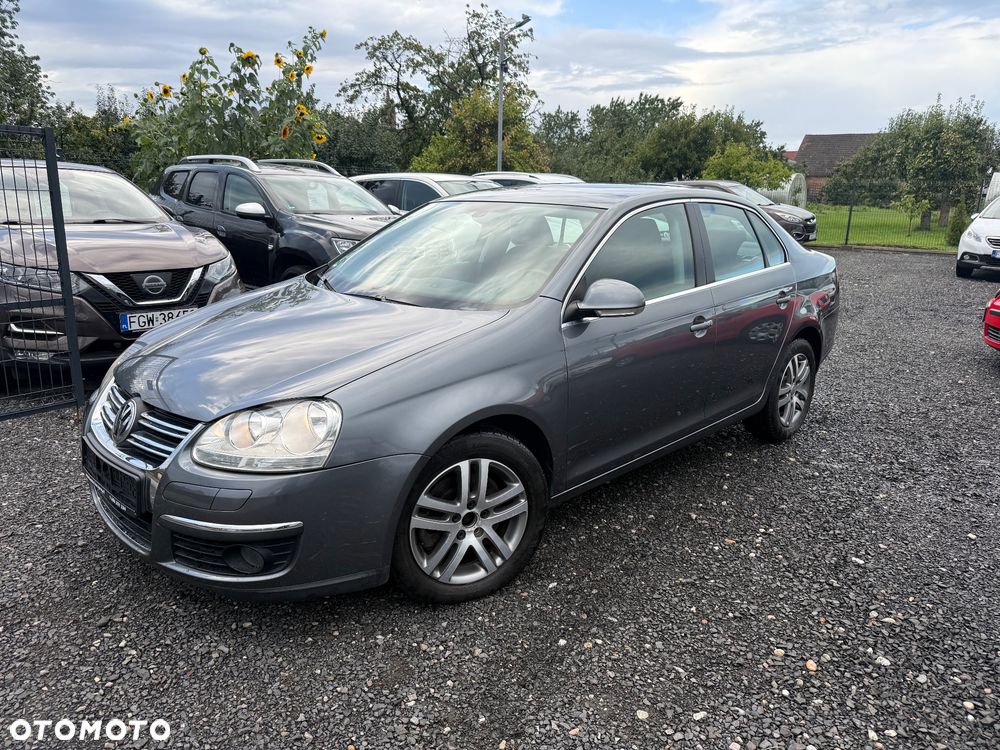 Volkswagen Jetta 1.4 TSI Sportline - 3