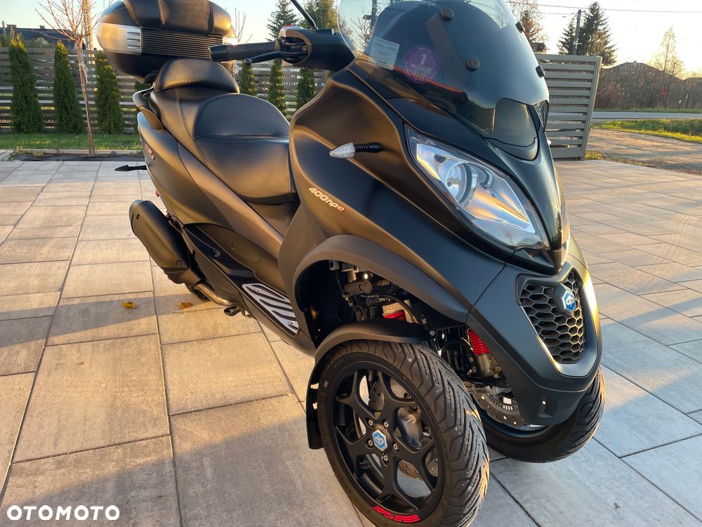 Piaggio MP-3 - 11