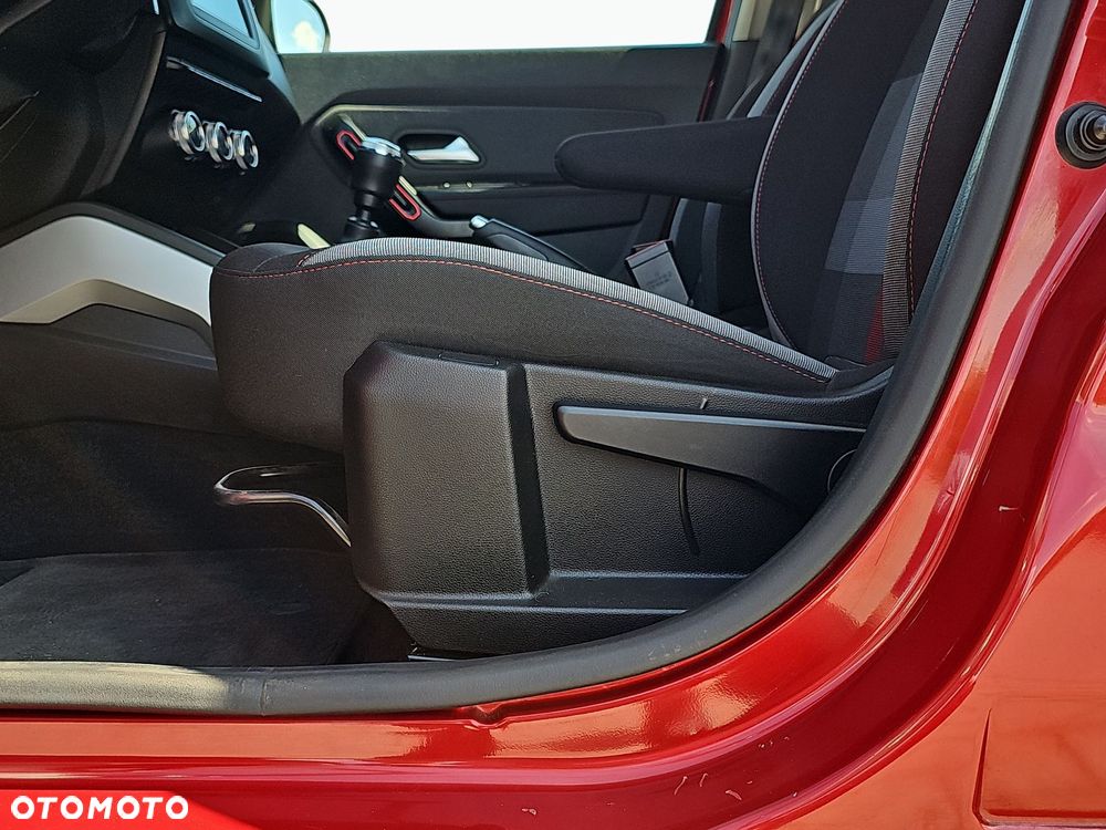 Dacia Duster 1.6 SCe Techroad - 24