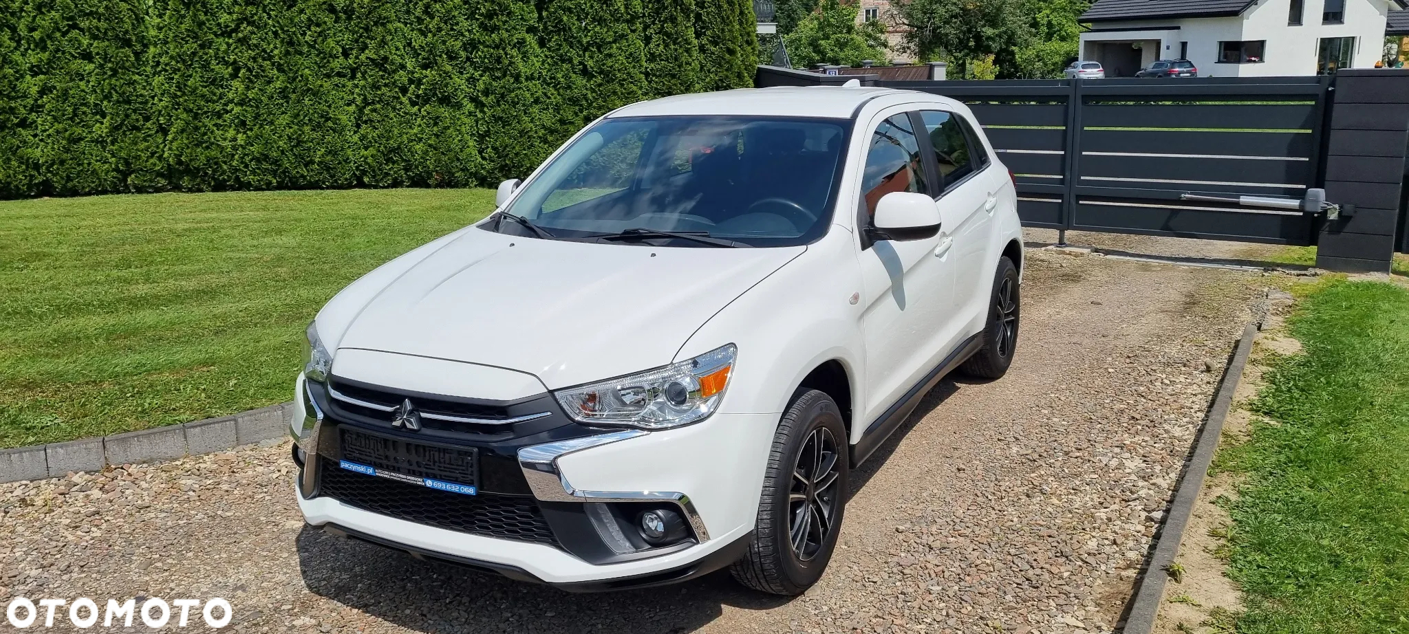 Mitsubishi ASX 1.6 Intense Plus Navi Blue Edition - 8