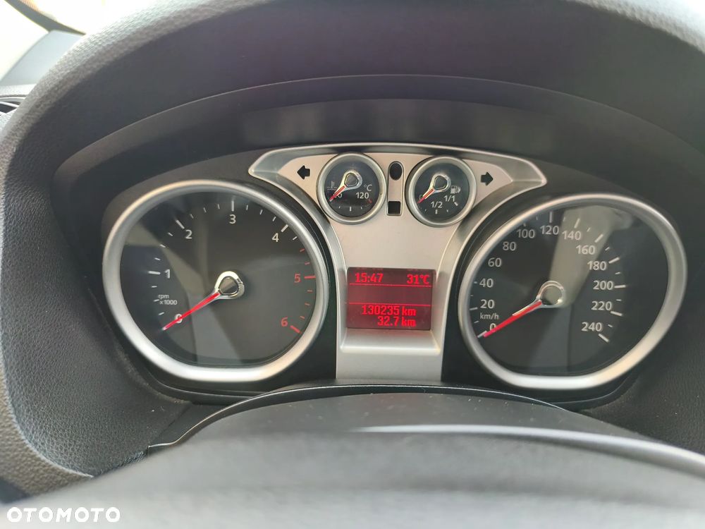 Ford Kuga 2.0 TDCi 2x4 Titanium - 17