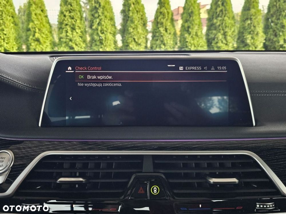 BMW Seria 7 - 28