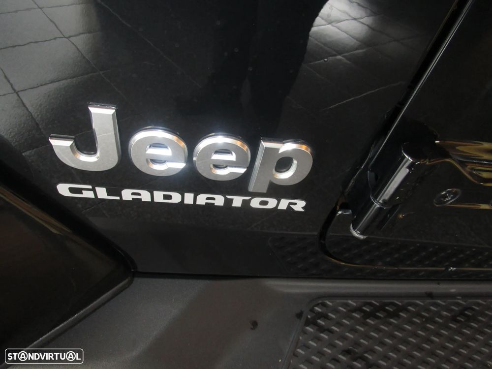 Jeep Gladiator 3.0V6 MultiJet AWD Auto Overland - 12