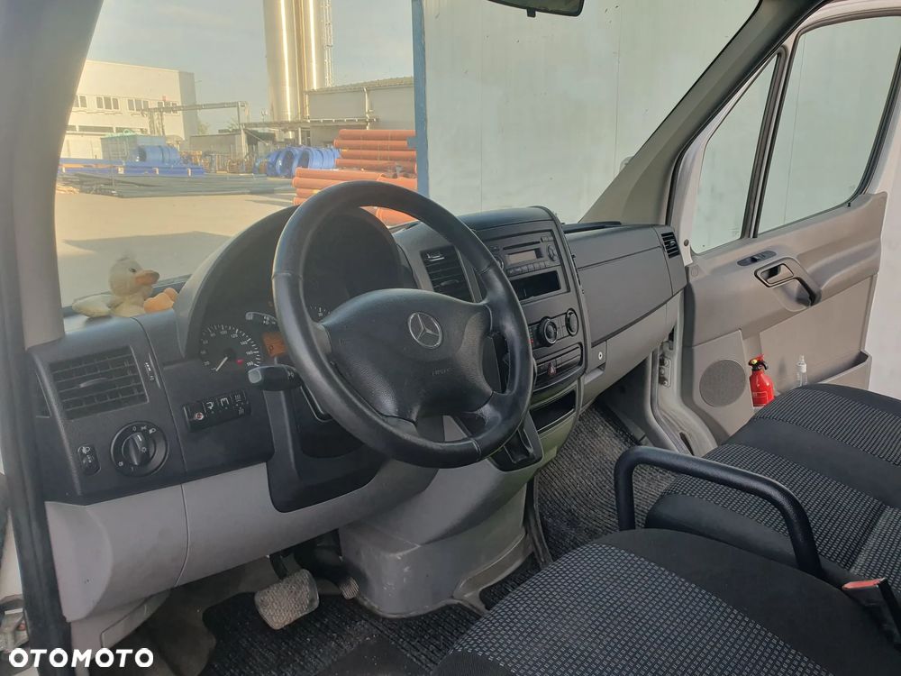 Mercedes-Benz Sprinter - 8