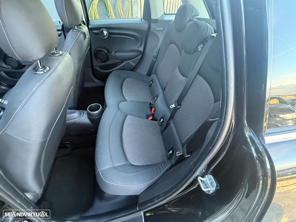 MINI 5 Portas Cooper D - 9