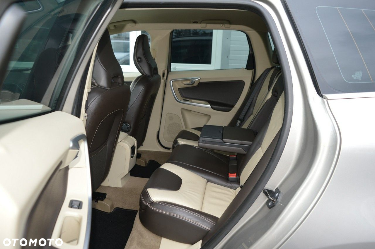 Volvo XC 60 D3 Momentum - 32
