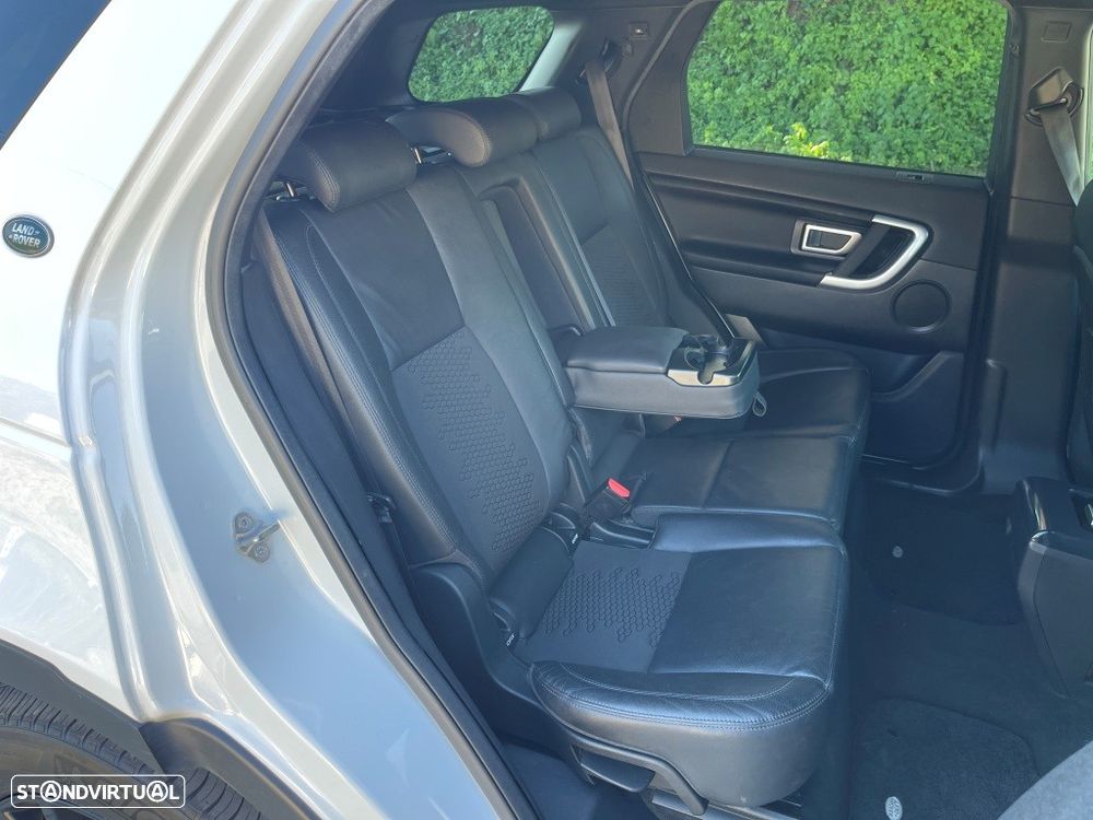 Land Rover Discovery Sport 2.0 TD4 HSE Luxury - 40