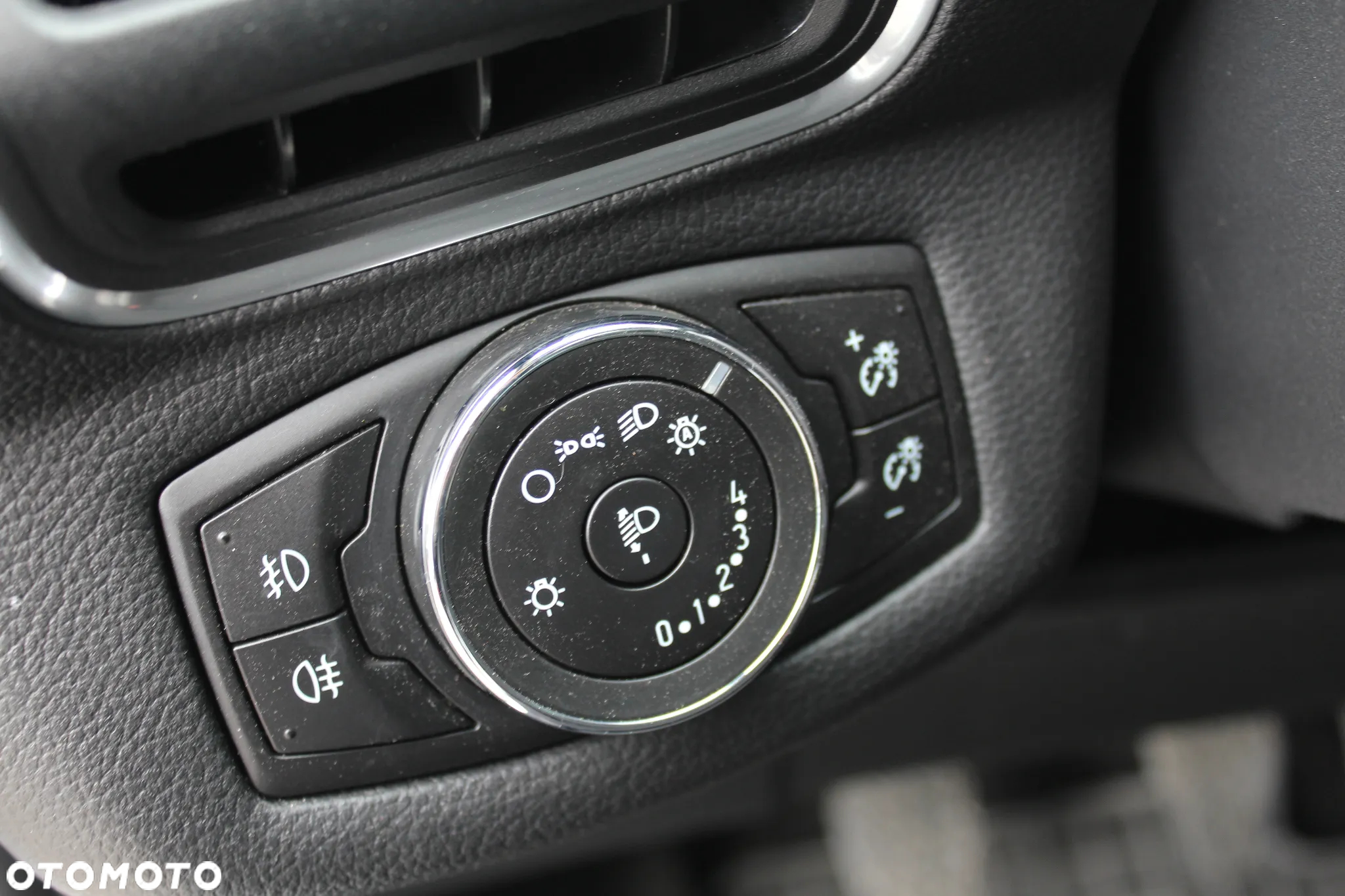 Ford B-MAX 1.0 EcoBoost Titanium - 16
