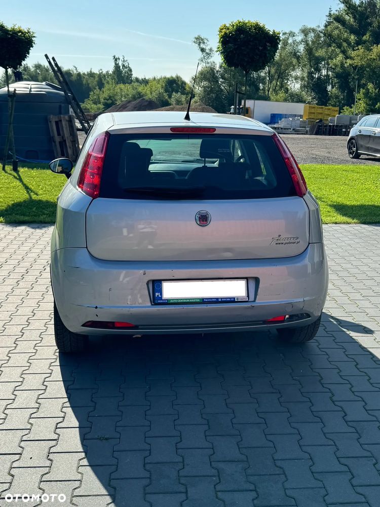 Fiat Grande Punto - 5