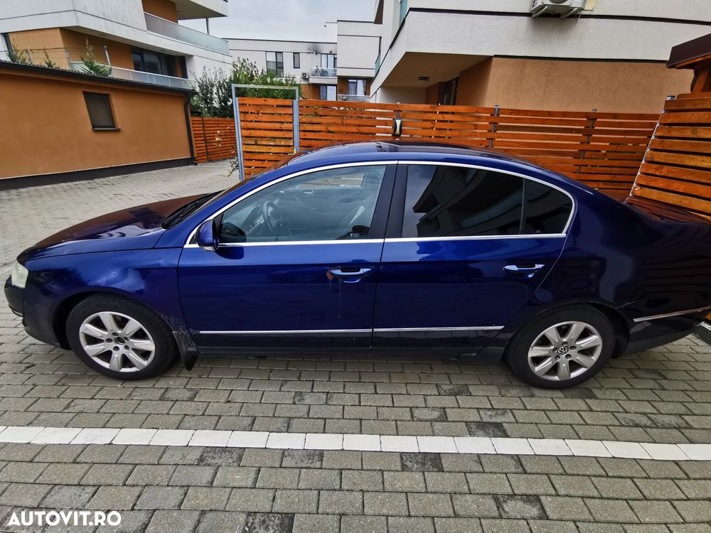Volkswagen Passat - 4