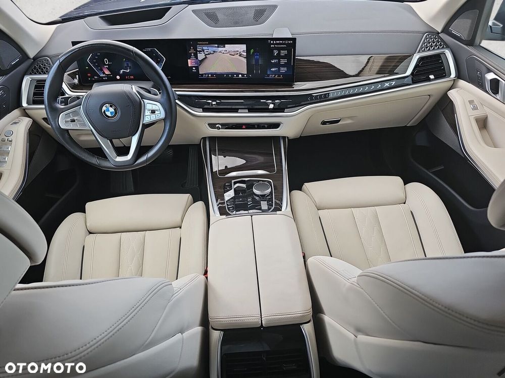 BMW X7 xDrive40d mHEV - 32