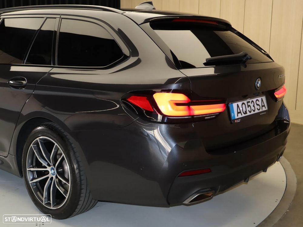 BMW 530 e Pack Desportivo M - 12