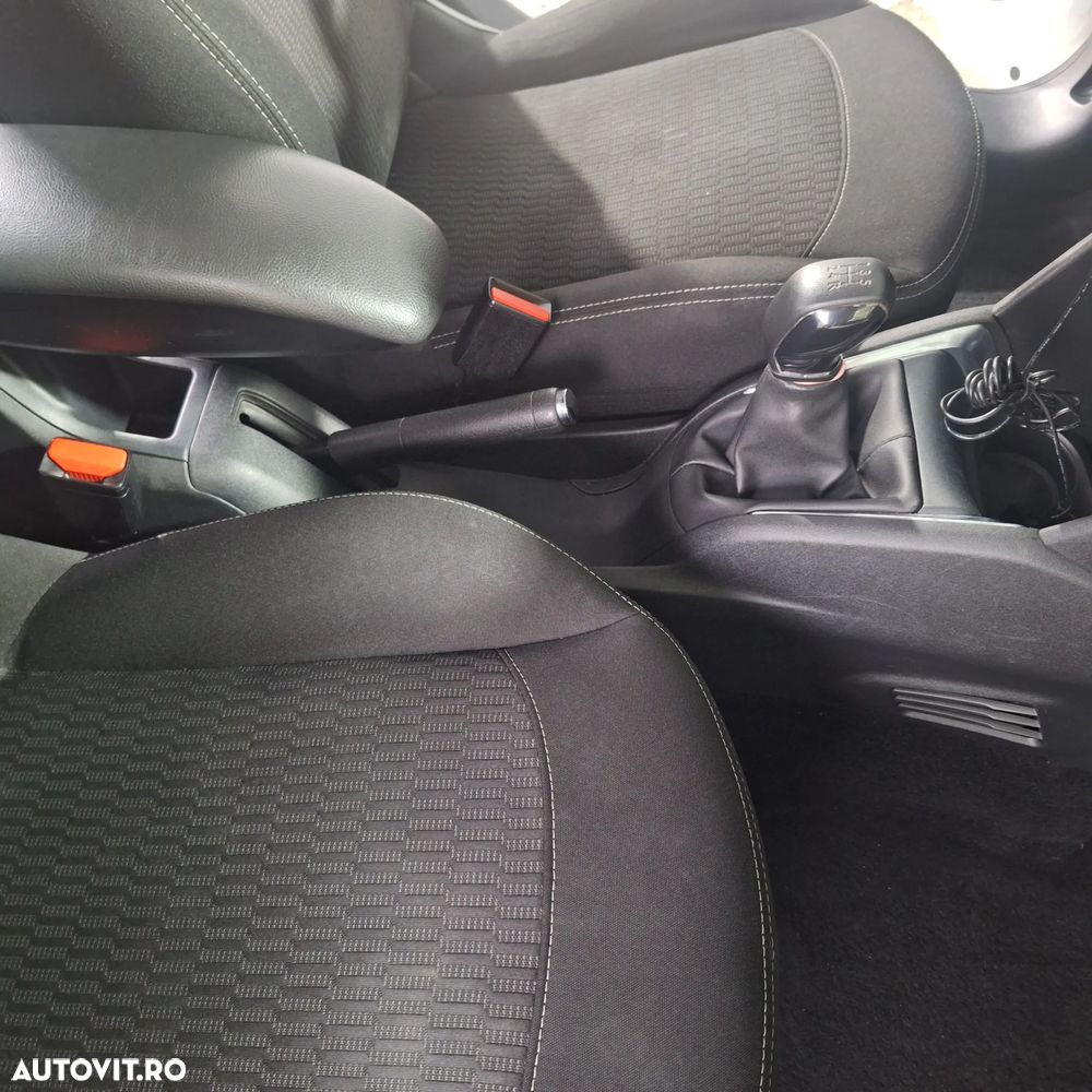 Peugeot 208 1.2 L PureTech Active - 35
