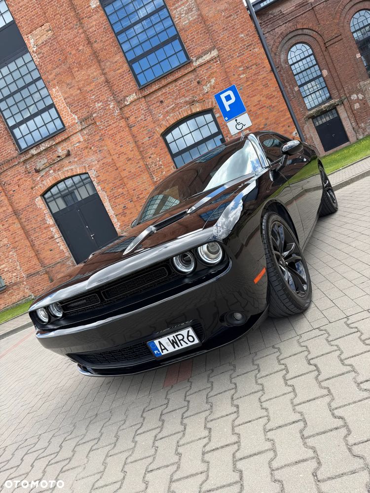 Dodge Challenger - 30