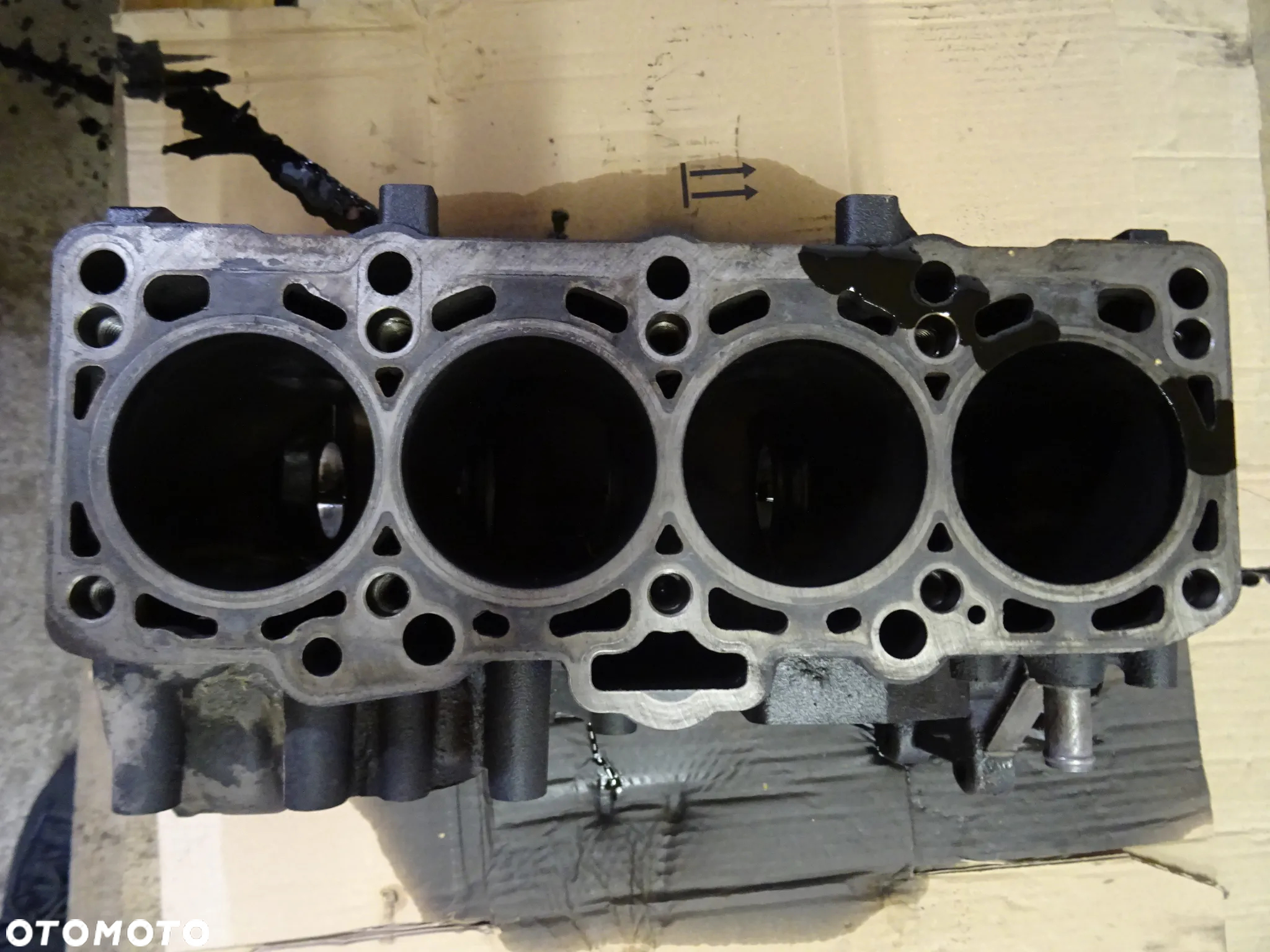 VW GOLF V 1.9TDI BLS BLOK SILNIKA 038021CC - 2