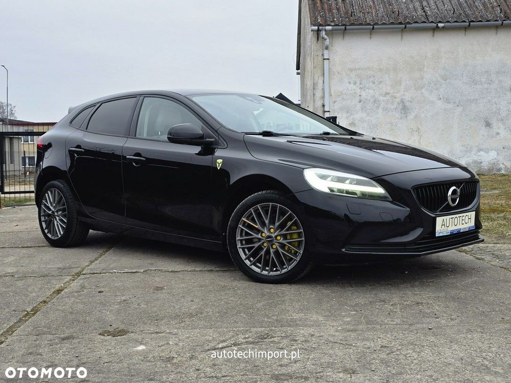 Volvo V40 - 23