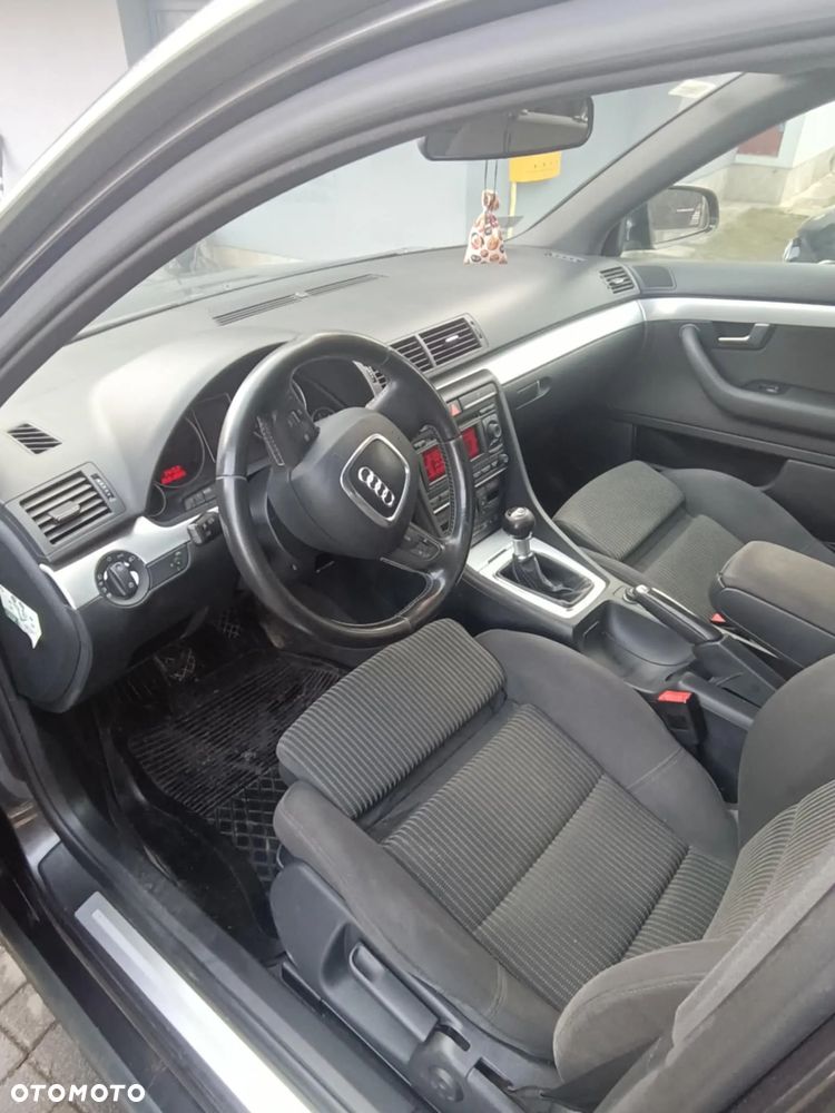 Audi A4 ver-avant-2-0-tdi-dpf - 6
