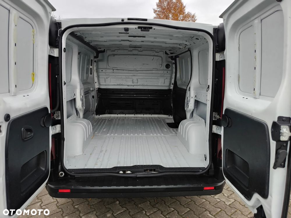 Renault Trafic - 13