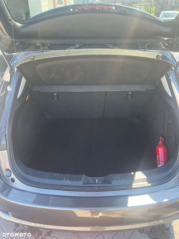 Mazda 3 2.0 Skyenergy EU6 - 11